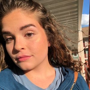 Meet your Posher, Anna clare